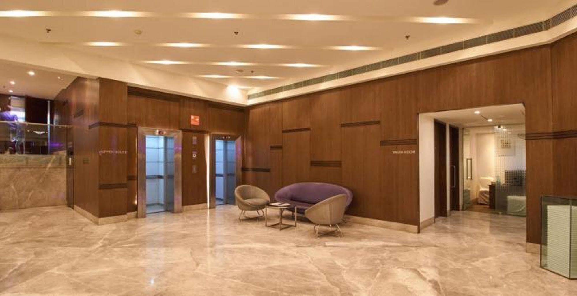 Hotel Platinum Rajkot Luaran gambar