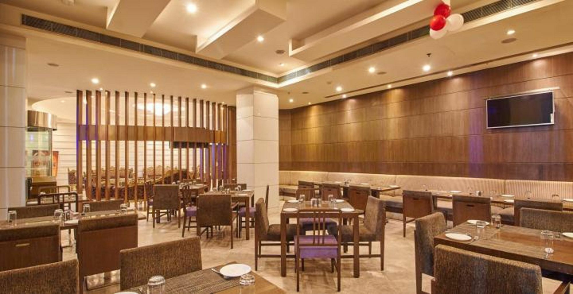 Hotel Platinum Rajkot Luaran gambar