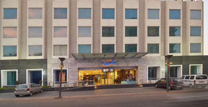 Hotel Platinum Rajkot Luaran gambar